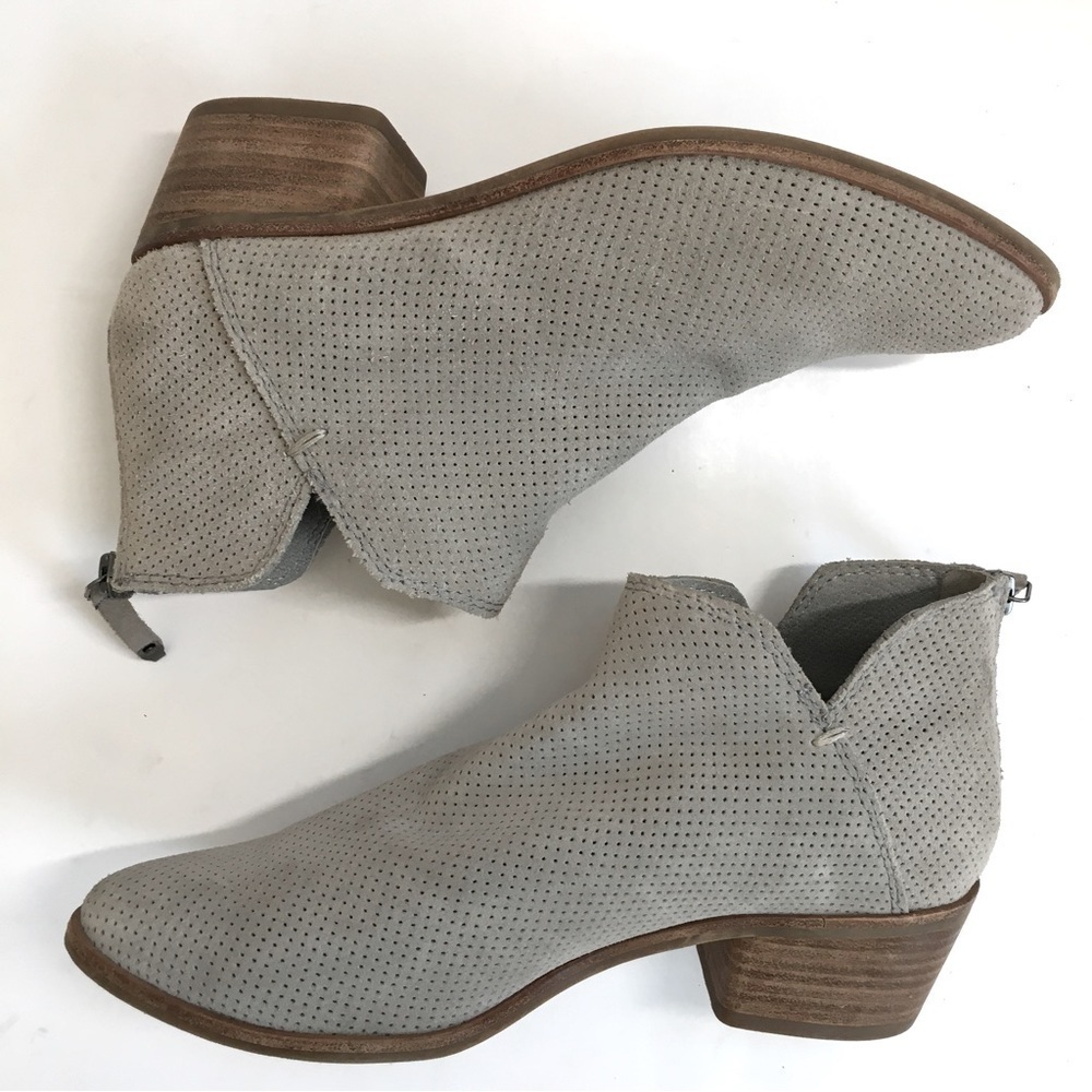 Dolce Vita Karsen Leather Bootie - Picture 6 of 15